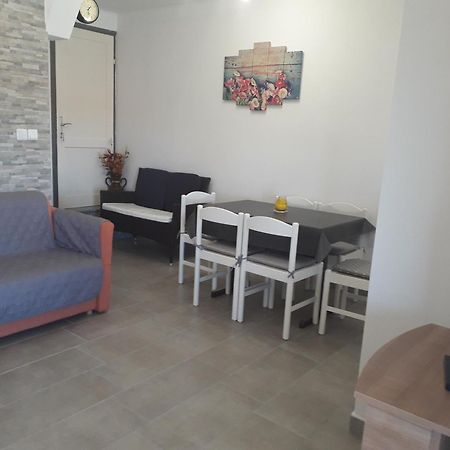 Apartmani Roza โลปาร์ ห้อง รูปภาพ