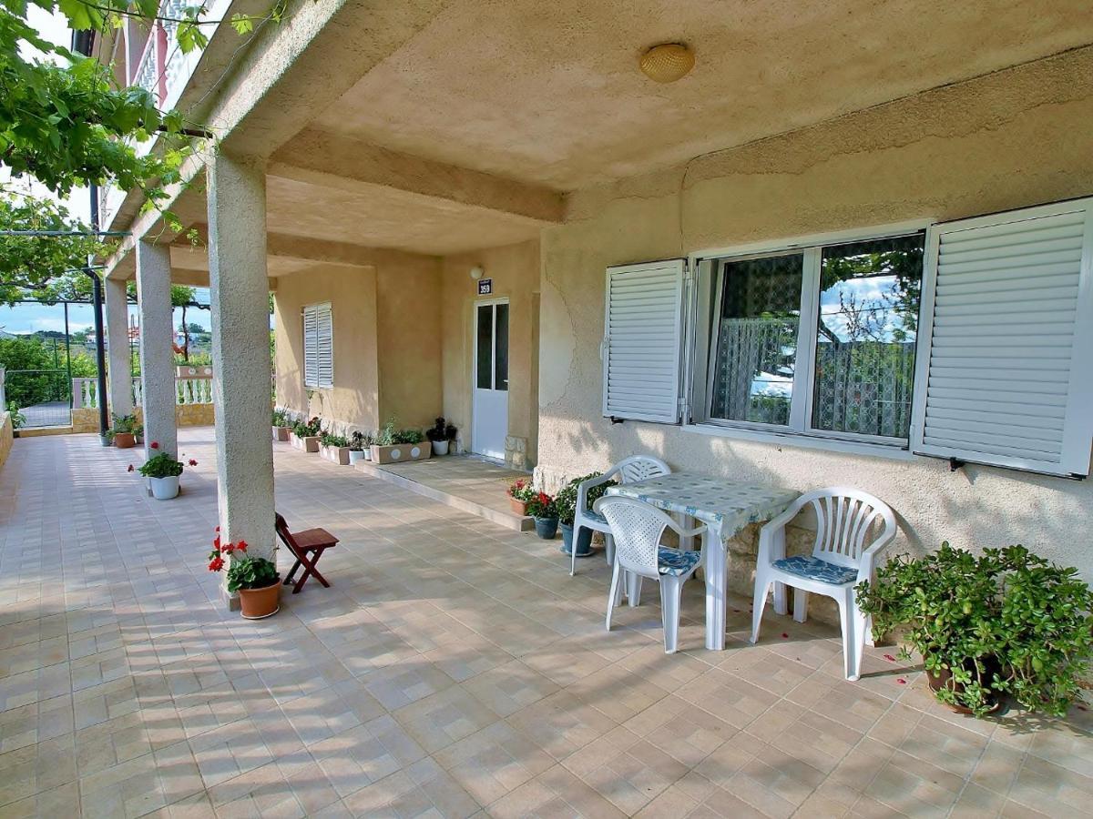 Apartmani Roza โลปาร์ ภายนอก รูปภาพ