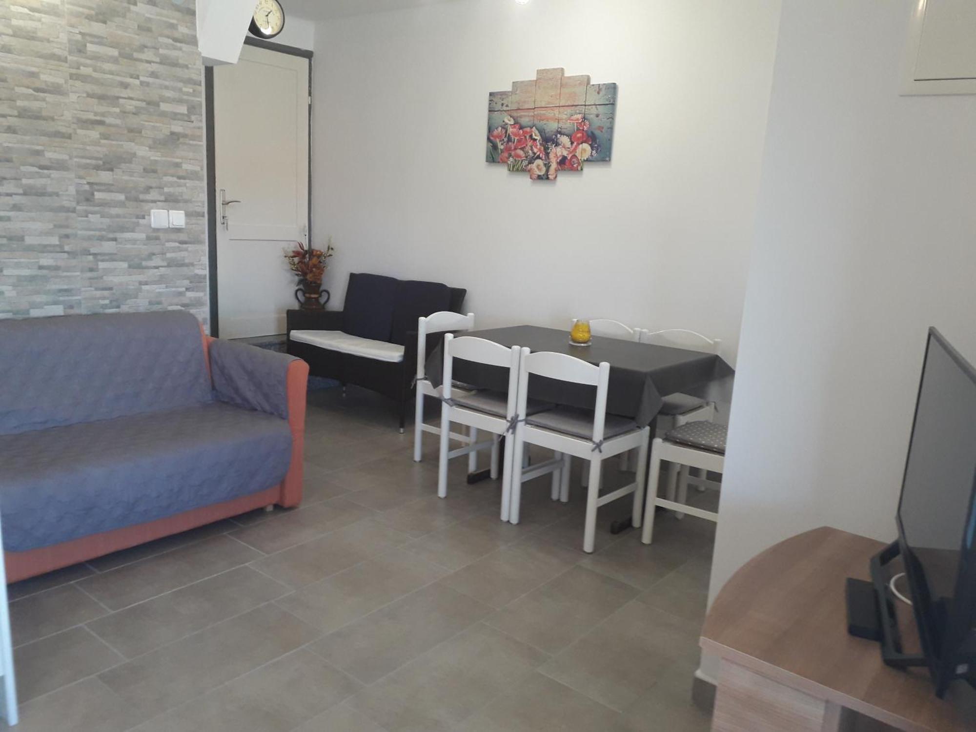Apartmani Roza โลปาร์ ห้อง รูปภาพ