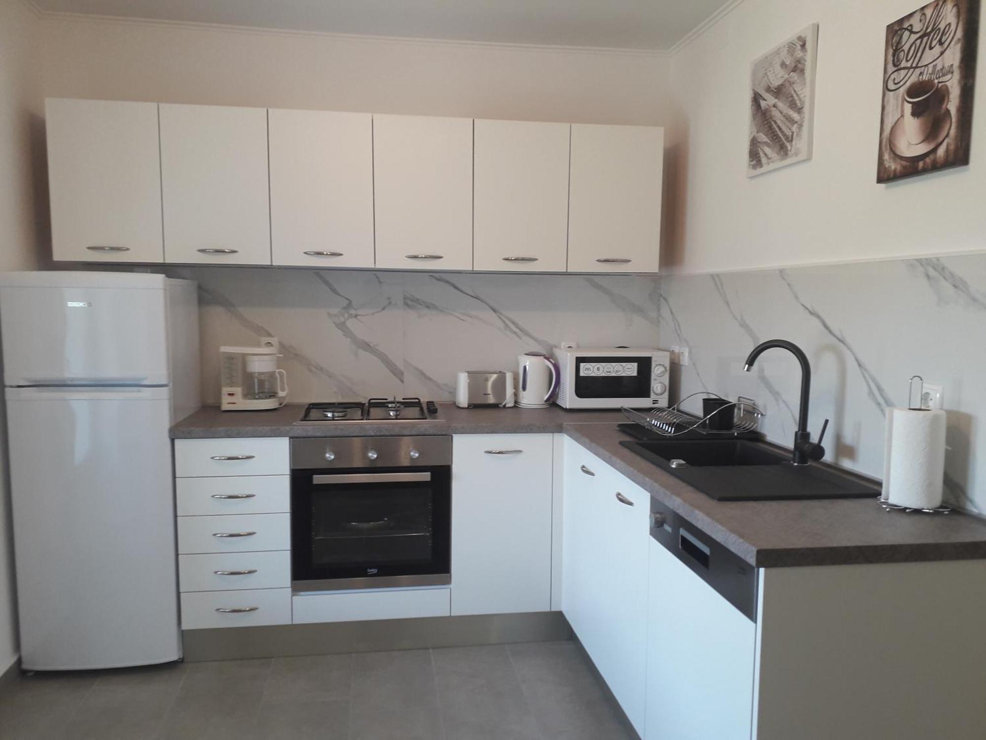 Apartmani Roza โลปาร์ ห้อง รูปภาพ