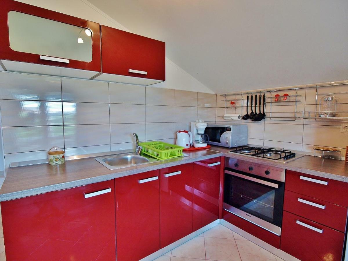 Apartmani Roza โลปาร์ ภายนอก รูปภาพ